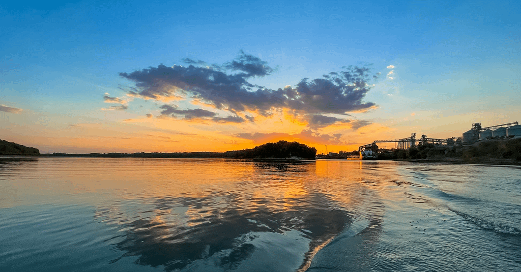 Plimbari pe Dunare in Galati Plimbari pe Dunare in Galati